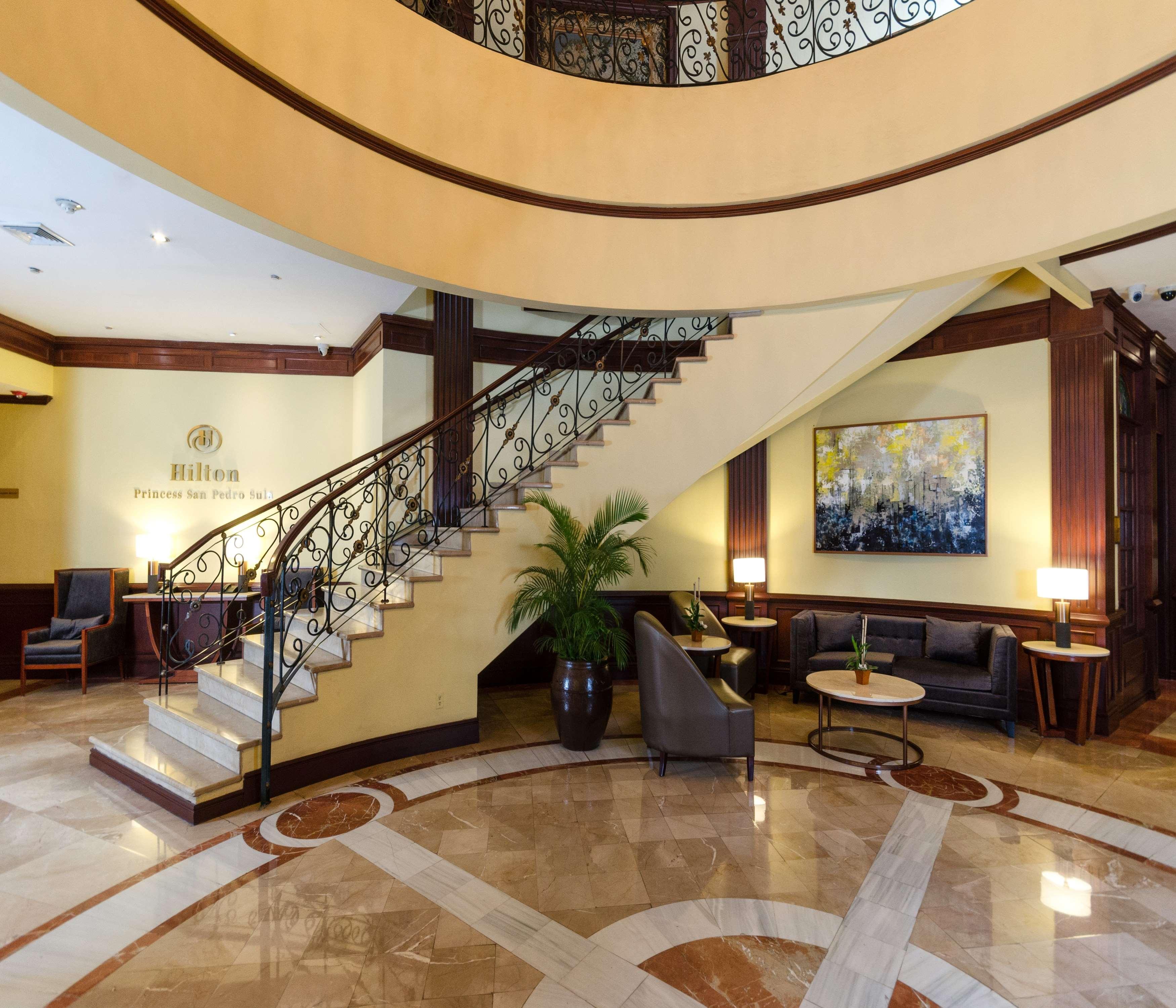 Hilton Princess Сан Педро Сула Екстериор снимка