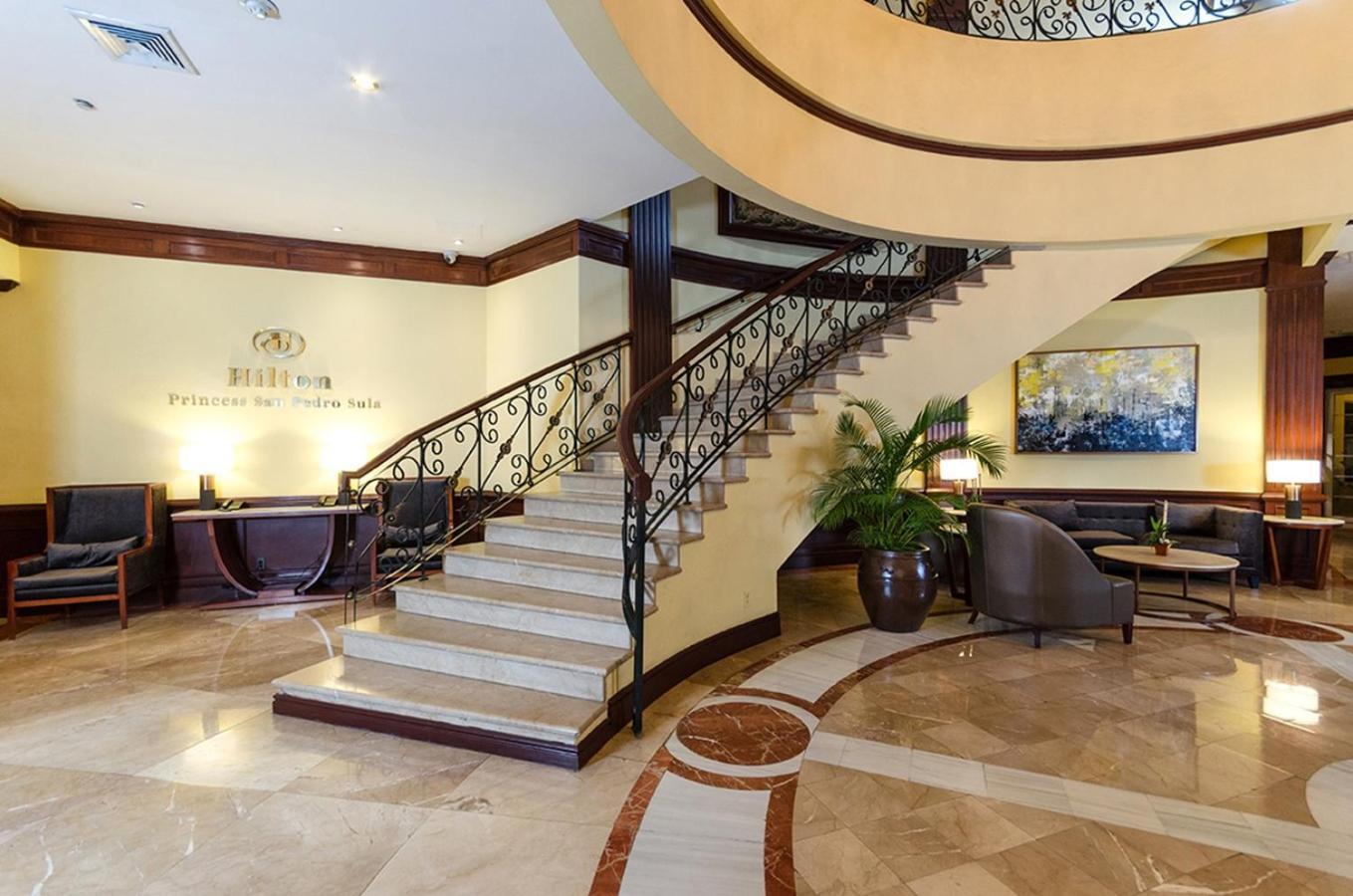 Hilton Princess Сан Педро Сула Екстериор снимка